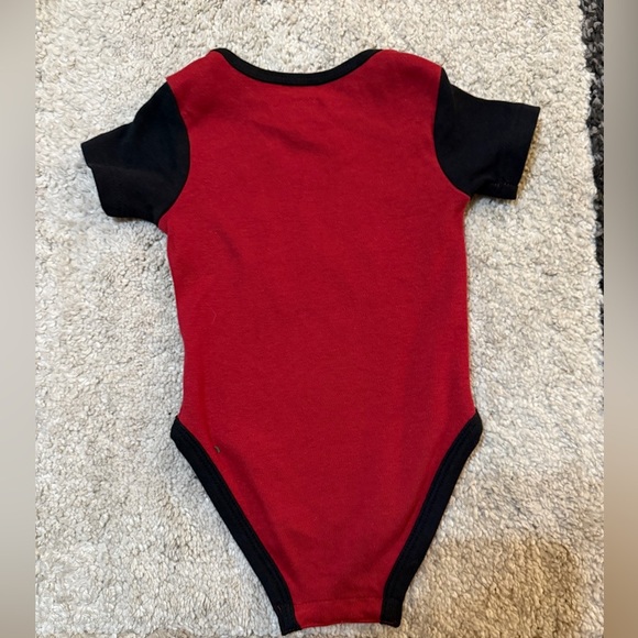 NBA Miami Heat Red and Black Bodysuit - Picture 2 of 3